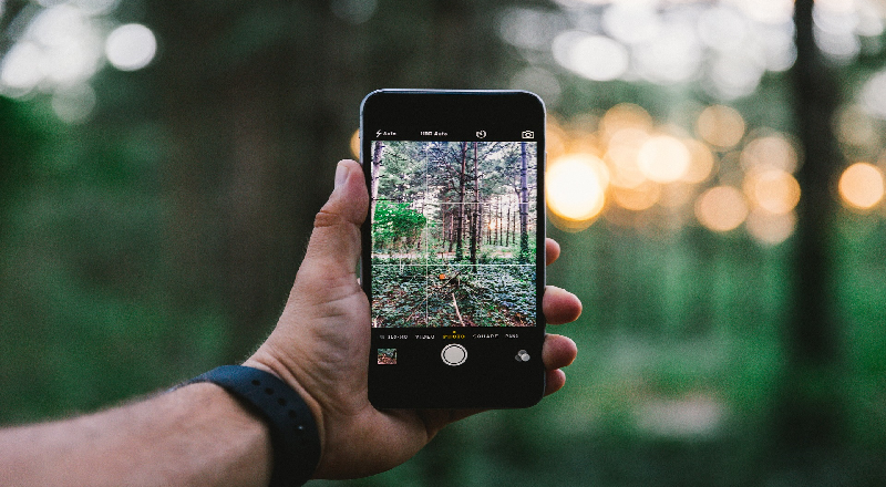 How to Turn Your Smartphone into an Impeccable Camera?